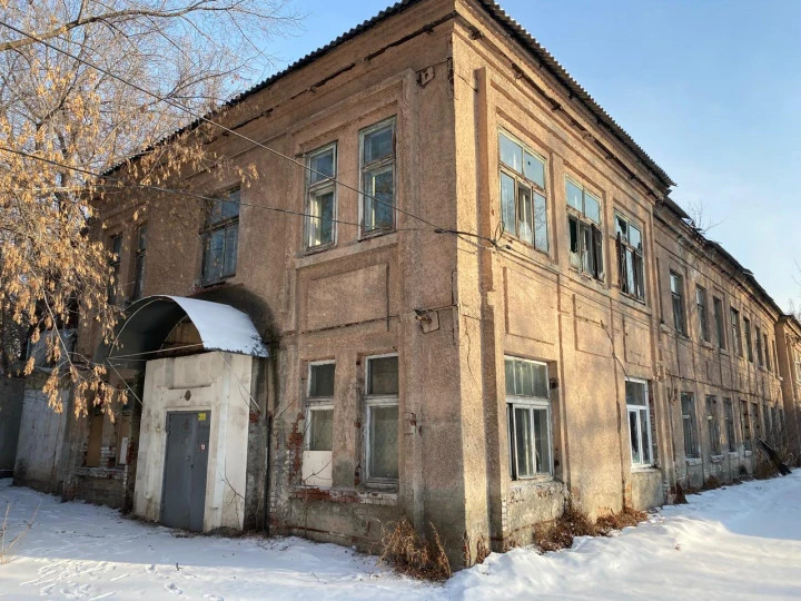 Продаются 2 (два) Здания и 3 (три) нежилых помещения,               г. Красноярск, ул. Малиновского, 19